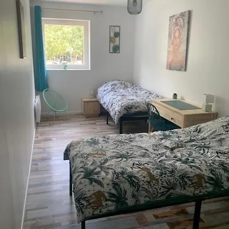 L'amiral - 6 Pers-parking Gratuit- Fibre-spacieux Appartement