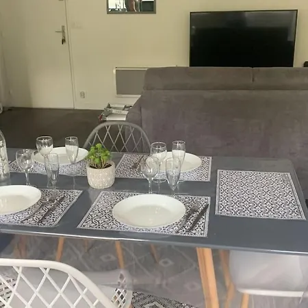 L'amiral - 6 Pers-parking Gratuit- Fibre-spacieux Appartement