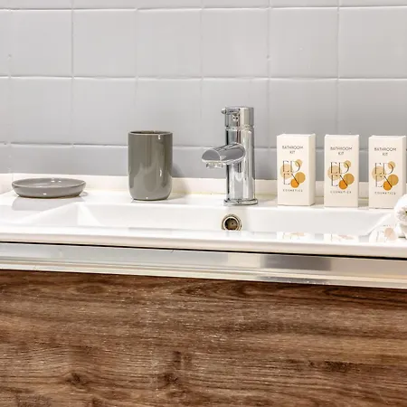 L'amiral - 6 Pers-parking Gratuit- Fibre-spacieux Appartement *