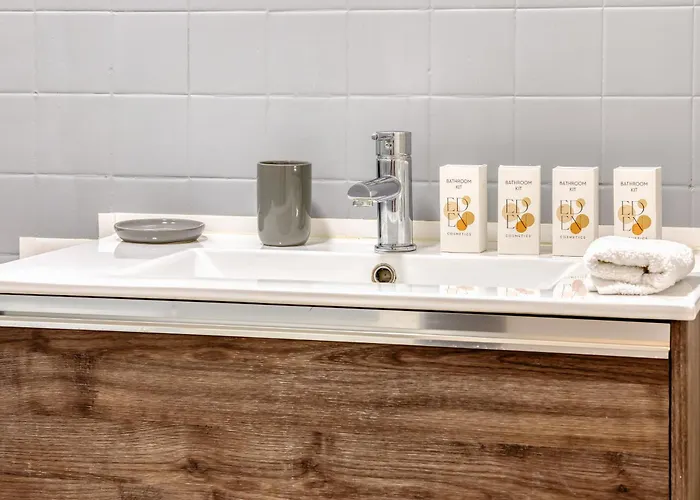 L'amiral - 6 Pers-parking Gratuit- Fibre-spacieux Appartement *