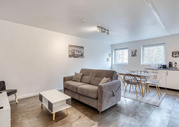 L'amiral - 6 Pers-parking Gratuit- Fibre-spacieux Appartement Rouen